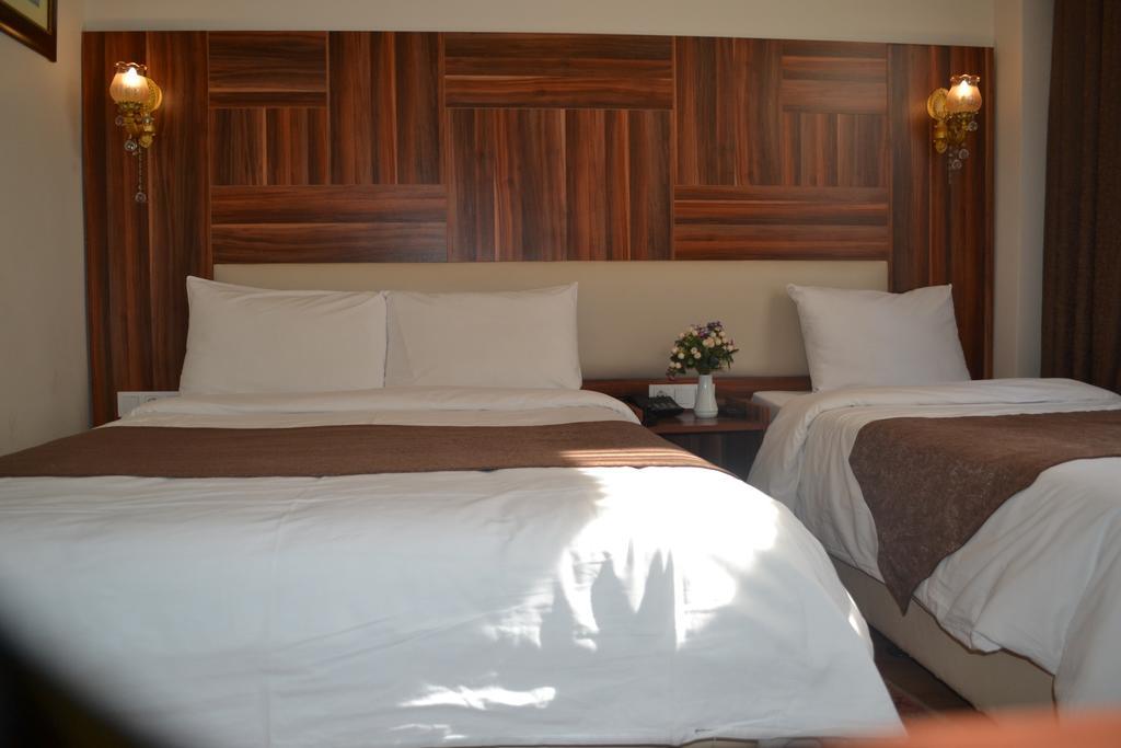 Hotel Fatih Истанбул Екстериор снимка
