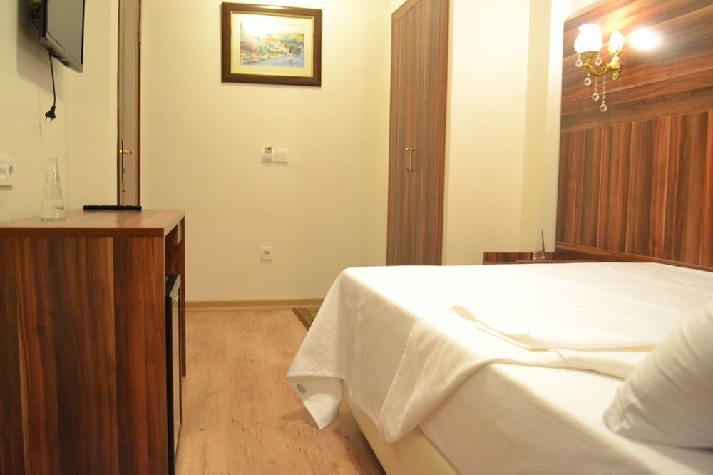 Hotel Fatih Истанбул Екстериор снимка