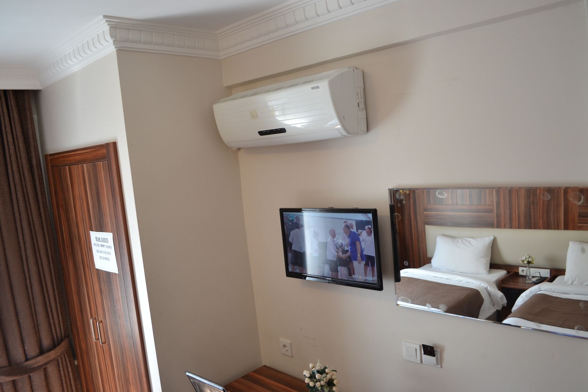 Hotel Fatih Истанбул Екстериор снимка